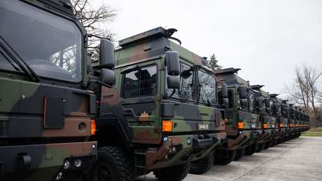 Gigantes automotrices apuestan por las armas en medio de la militarización de Europa