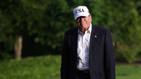 Trump pospone su "ataque programado" contra Irán para mañana a petición de líderes de Oriente Medio