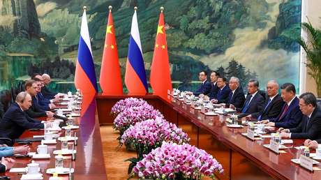 "Ejemplo de asociación": Putin y Xi se reúnen en Pekín